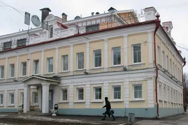 Административное здание на Ф. Энгельса — фото 1